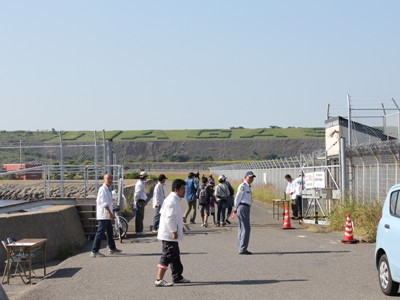 いつもは開かずの門